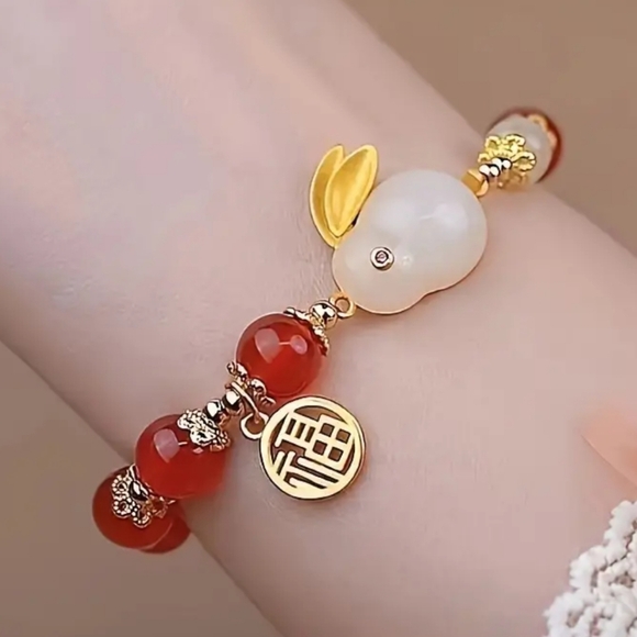 Retro Chinese Style Rabbit 🐇 Jade Stretch Bracelet. NWT - Picture 1 of 5